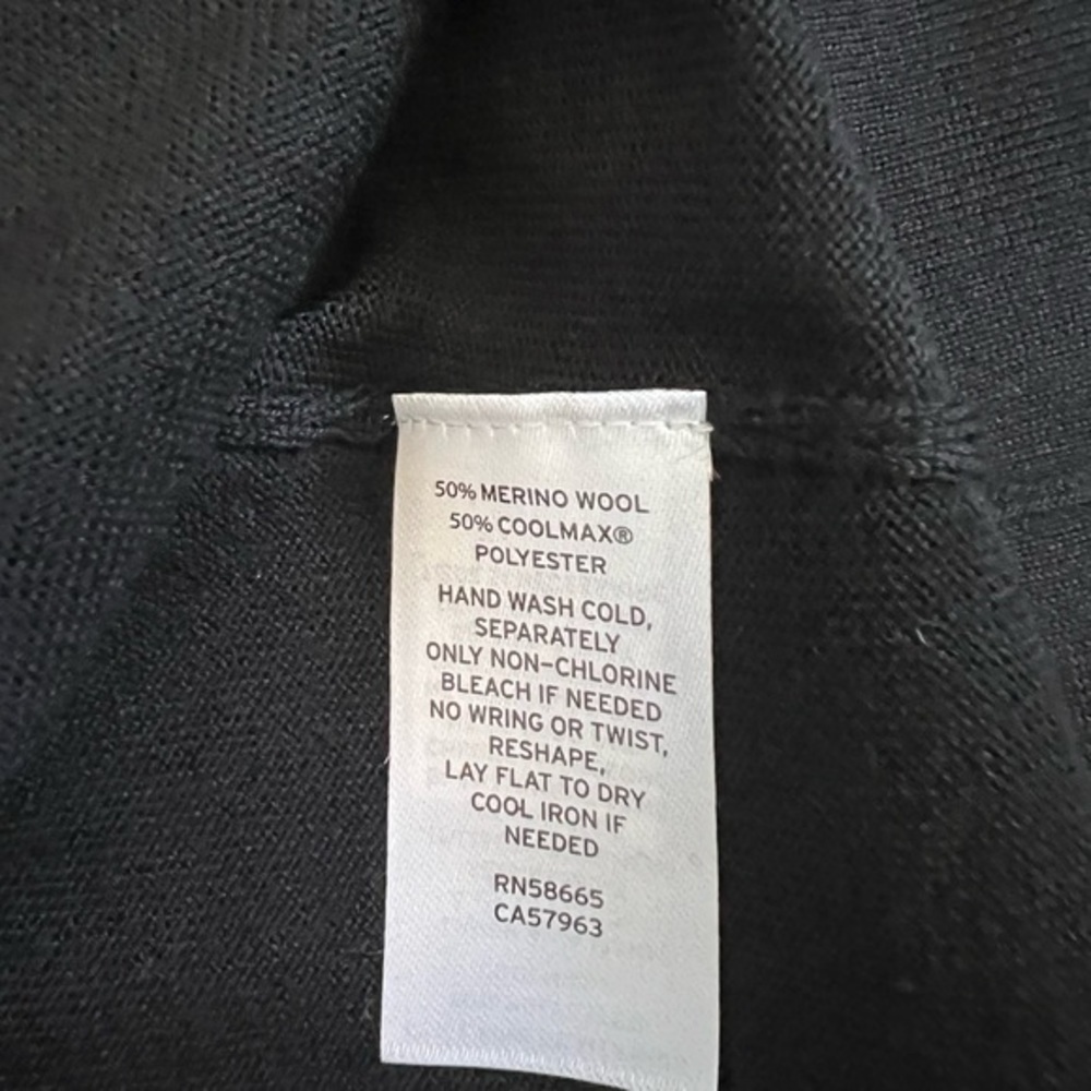 Black crew neck pullover - Picture 2 of 4